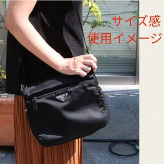 プラダ　ショルダーバッグ　黒　ブラック　美品　PRADA　ポシェット 斜め掛けかばん　r274