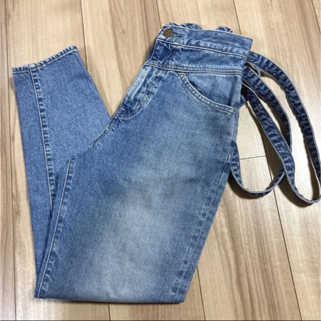 Adam et Rope'(アダムエロぺ)の【sappi様専用】ADAM ET ROPE' ペダルプッシャーサロペット レディースのパンツ(デニム/ジーンズ)の商品写真