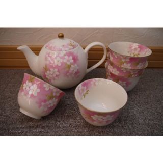 ウノチヨ(宇野千代)の宇野千代　急須　ゆのみ　セット　茶器　ティーポット　桜柄(グラス/カップ)