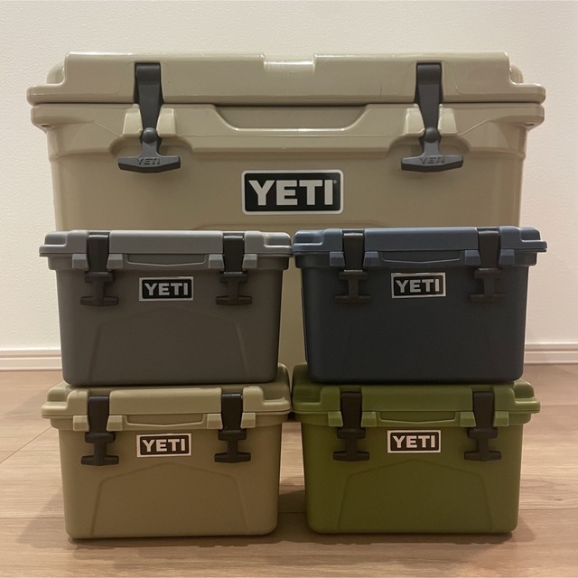 入手困難☆セリア YETI風 クーラーボックス型 ケース (グリーン)