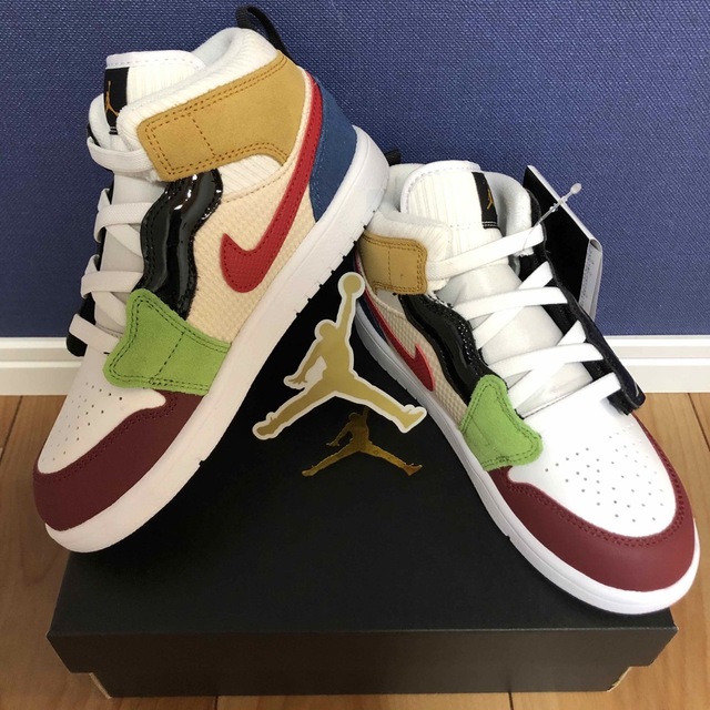 NIKE ジョーダン 1 MID ART SE 新品未使用 タグ付き 完売品♡ 公式