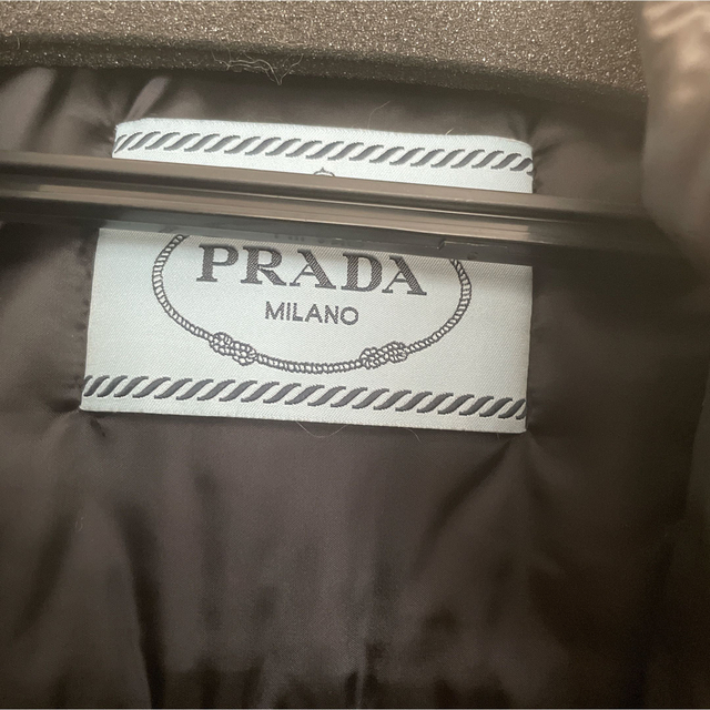 PRADA(プラダ)のPRADA ダウン レディースのジャケット/アウター(ダウンジャケット)の商品写真