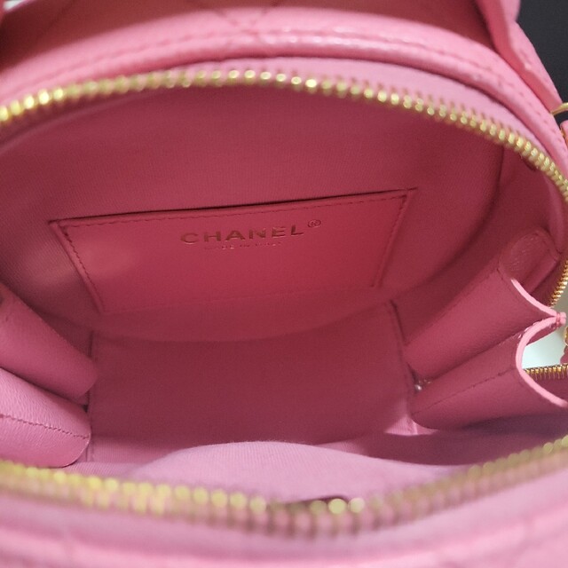 CHANEL - CHANEL☆新作ヴァニティーケースショルダー☆の通販 by CHANEL - CHANEL☆新作ヴァニティーケースショルダー☆の通販 by