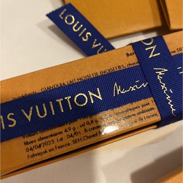 LOUIS VUITTON(ルイヴィトン)のルイヴィトン　パリ限定　チョコ 食品/飲料/酒の食品(菓子/デザート)の商品写真