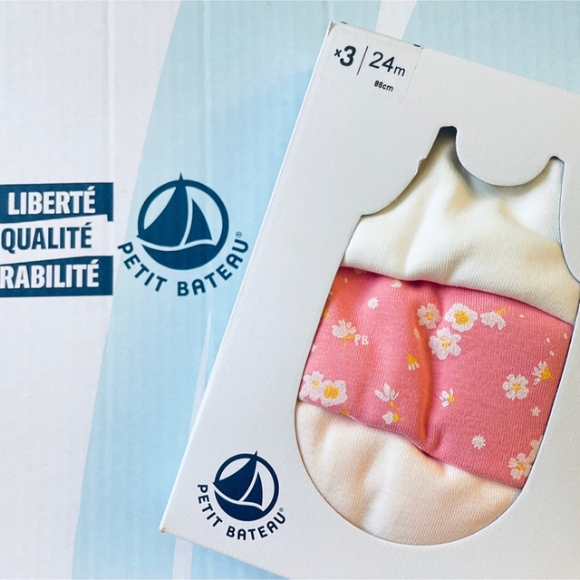 PETIT BATEAU(プチバトー)のえるぶろんど様専用　プチバトー　24m キャミソールボディ　ピンクお花柄 キッズ/ベビー/マタニティのベビー服(~85cm)(ロンパース)の商品写真