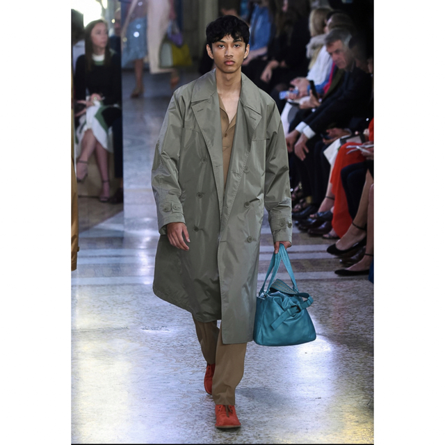 予約受付中】 Bottega 46 ナイロンシルクトレンチコート Veneta 【美品 予約受付中】 Bottega 46 ナイロンシルクトレンチコート Veneta 【美品