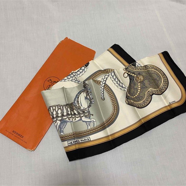 HERMES. シルクスカーフ 新品未使用品 長期保管品 90