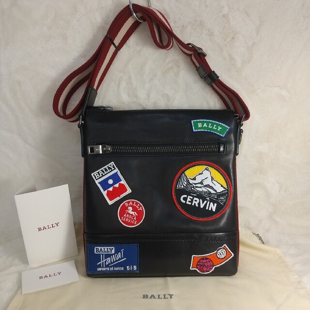 レビュー高評価のおせち贈り物 Bally ワッペン メッセンジャーバッグ