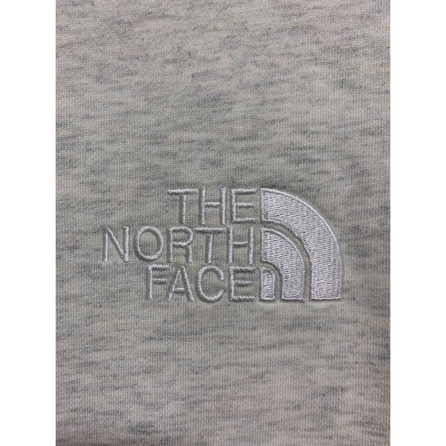 THE NORTH FACE(ザノースフェイス)のノースフェイス　トレーナー　オフホワイト　S メンズのトップス(スウェット)の商品写真