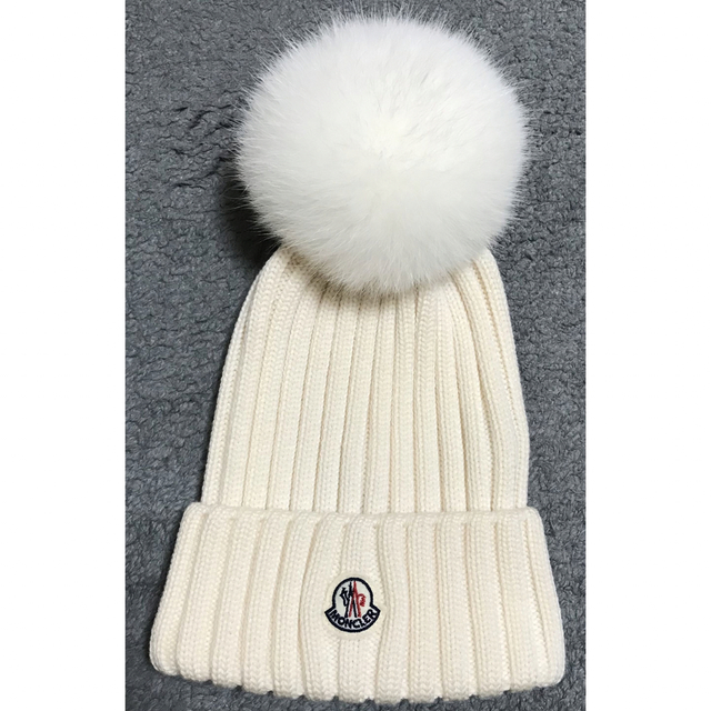 MONCLER モンクレールfoxファー ポンポン付 ビーニー-