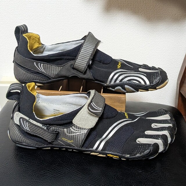 vibram(ビブラム)のVibram　ファイブフィンガーズ　size43 27.0センチ メンズの靴/シューズ(スニーカー)の商品写真