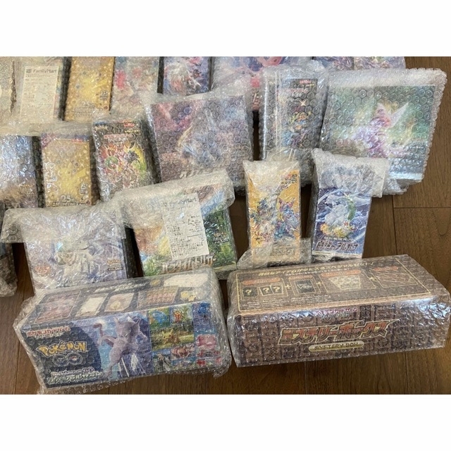 【クーポン発行記念値下】引退品　ポケモンカード　未開封ボックス　セット エンタメ/ホビーのトレーディングカード(Box/デッキ/パック)の商品写真