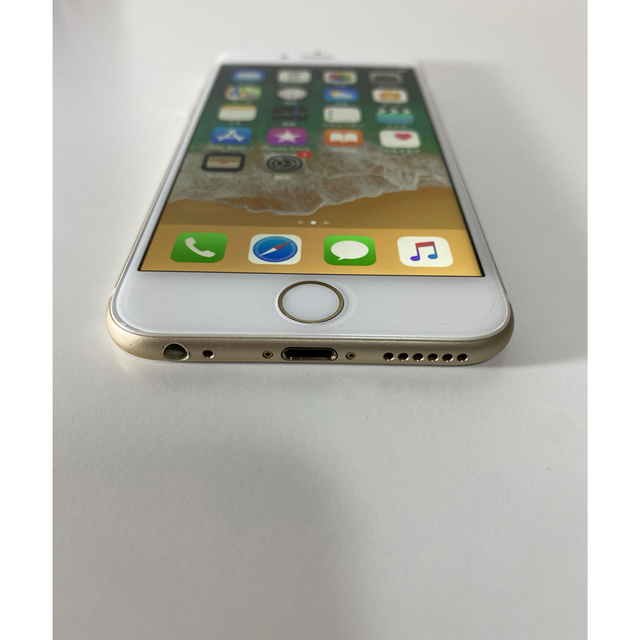 iPhone(アイフォーン)のiPhone6 64GB docomo ドコモ ゴールド 中古  スマホ/家電/カメラのスマートフォン/携帯電話(スマートフォン本体)の商品写真