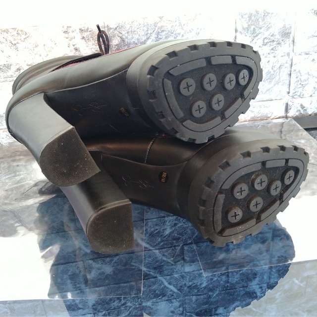 【Jessica Simpson】トレンド厚底13cm☆レースアップ ブーティー レディースの靴/シューズ(ブーツ)の商品写真
