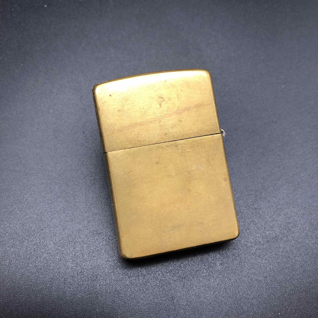 ZIPPO(ジッポー)の即決 ZIPPO ジッポー Queen ゴールドカラー B 14 メンズのファッション小物(タバコグッズ)の商品写真