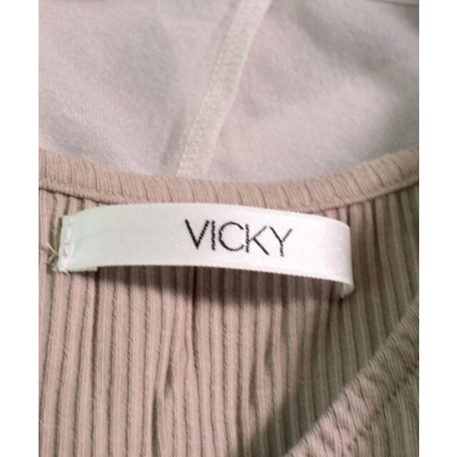 VICKY(ビッキー)のVICKY ヴィッキー ブラウス 2(M位) ベージュ 【古着】【中古】 レディースのトップス(シャツ/ブラウス(長袖/七分))の商品写真