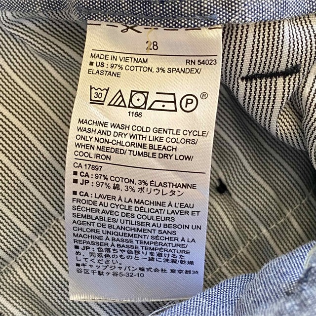 Banana Republic(バナナリパブリック)のBANANA REPUBLIC バナナリパブリック　ショートパンツ　紺　28 L レディースのパンツ(ショートパンツ)の商品写真