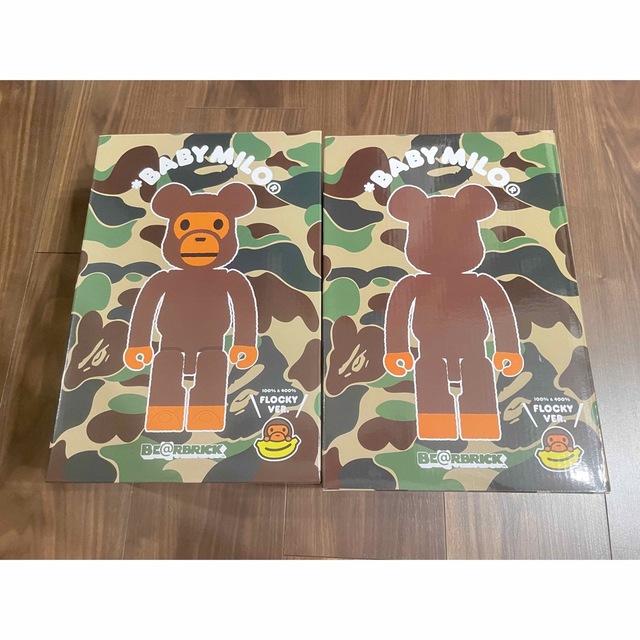 A BATHING APE(アベイシングエイプ)のBABY MILO BE@RBRICK FLOCKY 100% & 400% エンタメ/ホビーのフィギュア(その他)の商品写真