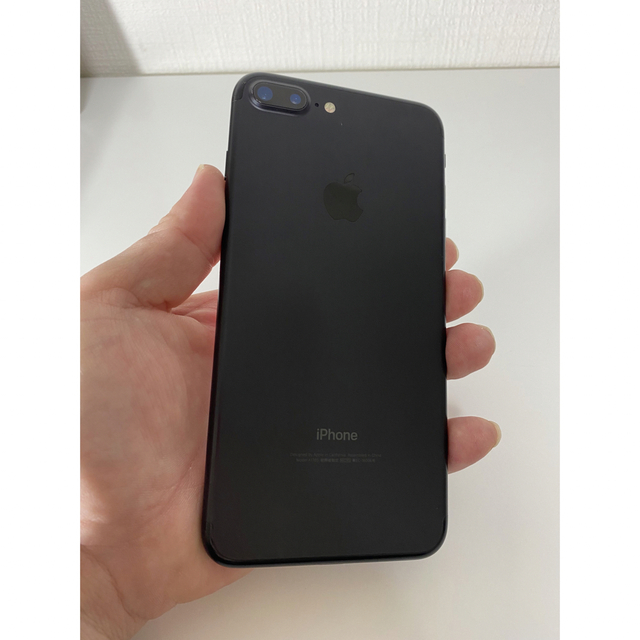 iPhone(アイフォーン)のiPhone7plus 32GB Apple ブラック simフリー 中古 スマホ/家電/カメラのスマートフォン/携帯電話(スマートフォン本体)の商品写真