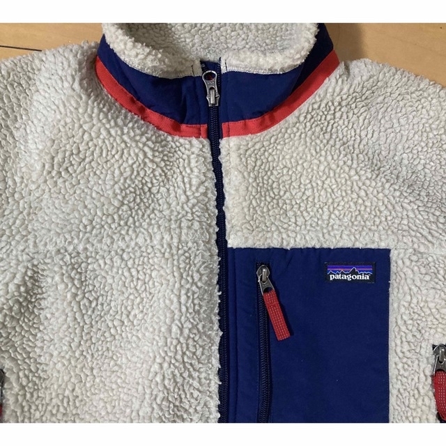 patagonia(パタゴニア)のパタゴニア　ボーイズレトロX ボーイズM キッズ/ベビー/マタニティのキッズ服男の子用(90cm~)(ジャケット/上着)の商品写真