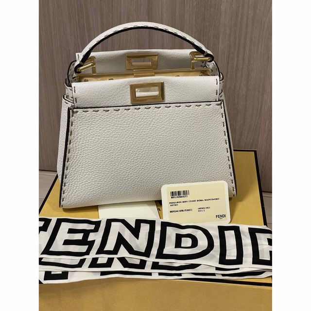 FENDI(フェンディ)のFENDI ラッピー ハンドメイドのファッション小物(スカーフ)の商品写真