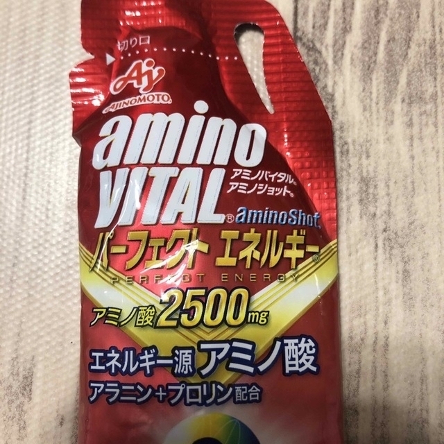 味の素(アジノモト)のアミノバイタル　アミノショット　赤　８本 食品/飲料/酒の健康食品(アミノ酸)の商品写真