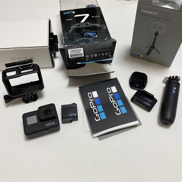 【国内正規品】GoPro HERO7 Black ※USBケーブルなし三脚セットスマホ/家電/カメラ