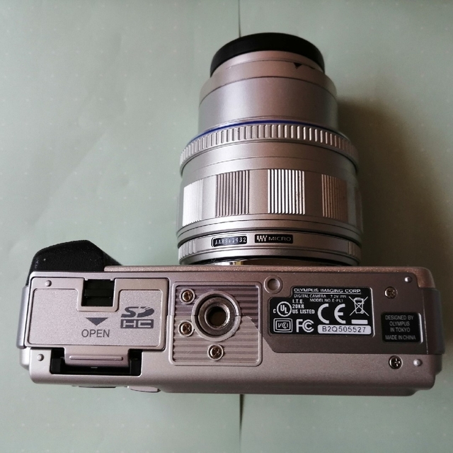 OLYMPUS  PEN  E-PL1 6