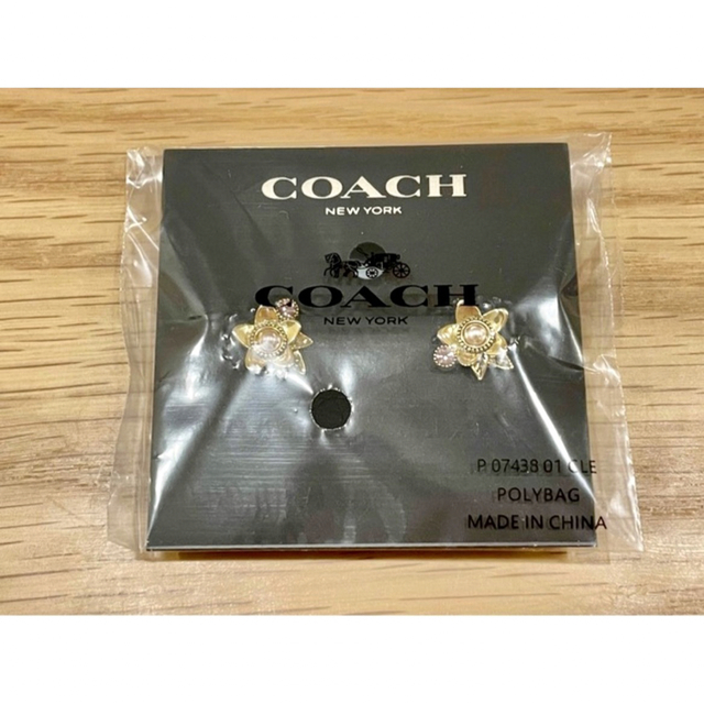 coach フラワーピアス