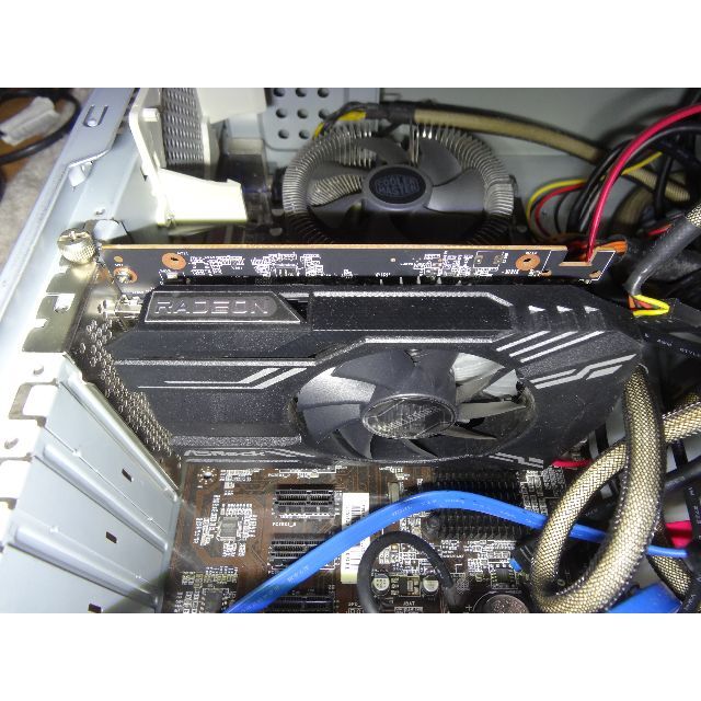 ジャンク自作PC G3260・Radeon RX 6400等寄せ集め ジャンク自作PC G3260・Radeon RX 6400等寄せ集め