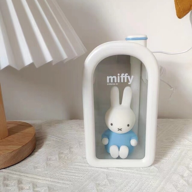 miffy(ミッフィー)の【クリアランス】ミッフィー 加湿器 miffy  容量380ML 煙突ハウス スマホ/家電/カメラの生活家電(加湿器/除湿機)の商品写真