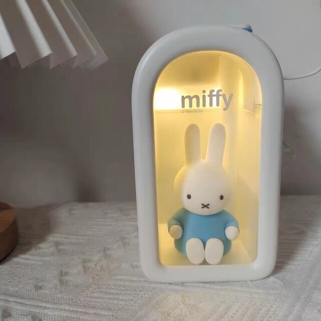 miffy(ミッフィー)の【クリアランス】ミッフィー 加湿器 miffy  容量380ML 煙突ハウス スマホ/家電/カメラの生活家電(加湿器/除湿機)の商品写真