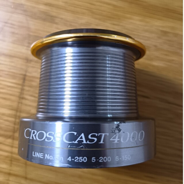 DAIWA(ダイワ)のDaiwa　CROSSCAST4000 スプールのみ スポーツ/アウトドアのフィッシング(リール)の商品写真