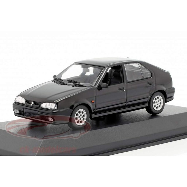 MINICHAMPS マキシチャンプス 1/43 ルノー 19 1995 エンタメ/ホビーのおもちゃ/ぬいぐるみ(ミニカー)の商品写真