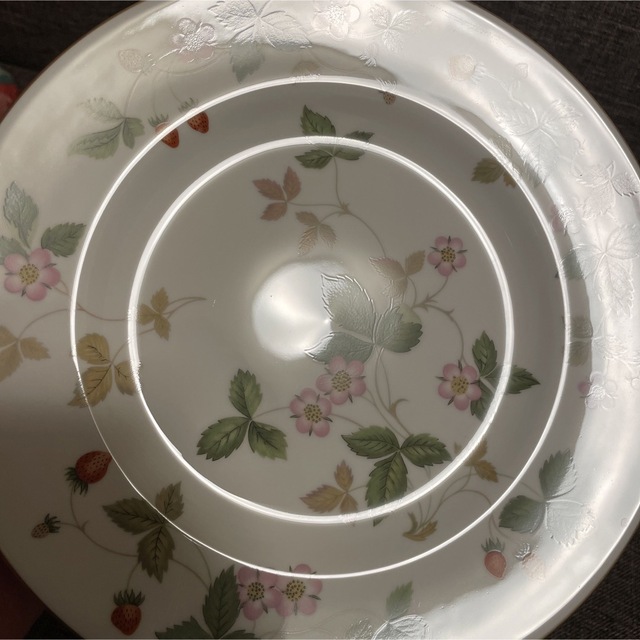 深緑(ふかみどり) ウェッジウッド ワイルドストロベリー パステル