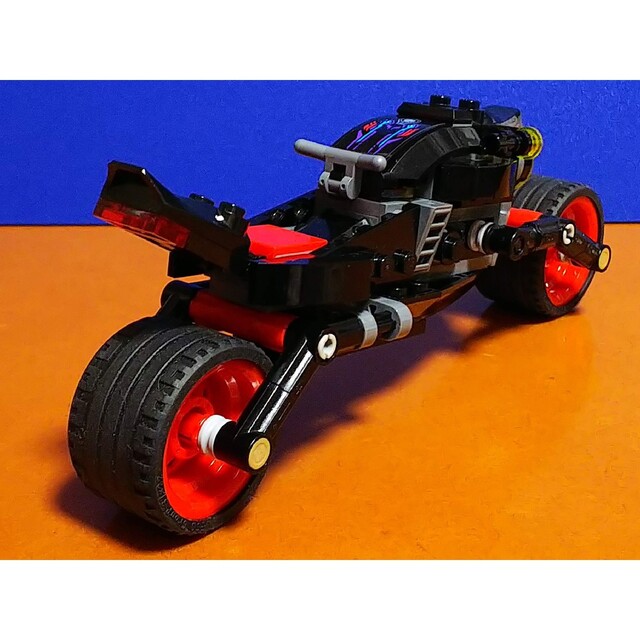 Lego(レゴ)のレゴ★ニンジャゴー スピードバイク オリジナルアレンジ 一点もの エンタメ/ホビーのおもちゃ/ぬいぐるみ(模型/プラモデル)の商品写真