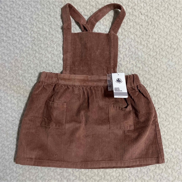 PETIT BATEAU(プチバトー)のジャンパースカート キッズ/ベビー/マタニティのキッズ服女の子用(90cm~)(スカート)の商品写真