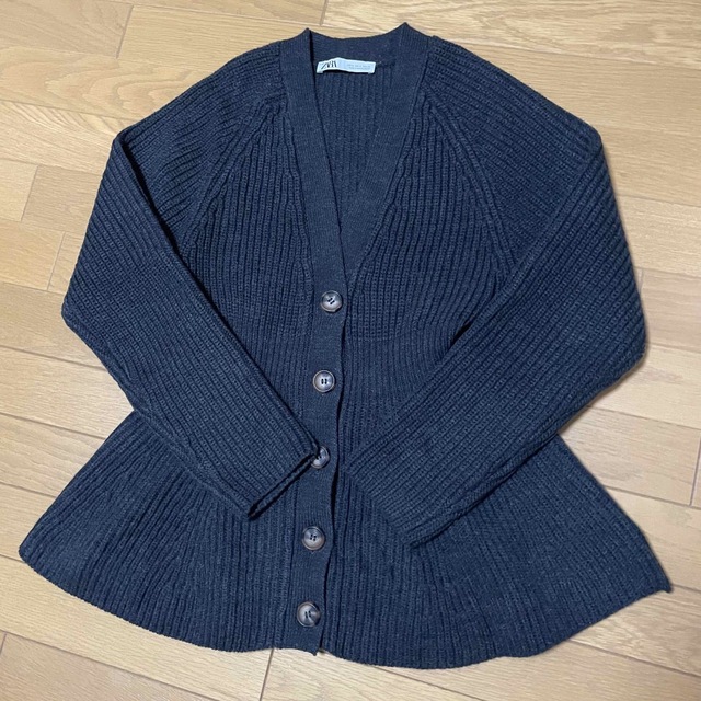 ZARA(ザラ)のZARA ぺプラムニット レディースのトップス(ニット/セーター)の商品写真