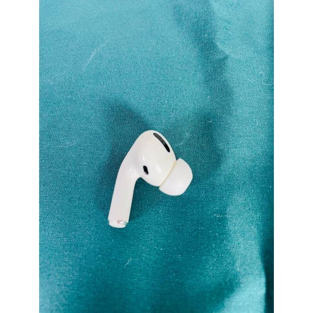 Apple(アップル)のジャンク　AirPods pro 第一世代　Lのみ　左アップル スマホ/家電/カメラのオーディオ機器(ヘッドフォン/イヤフォン)の商品写真