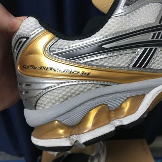 新品未使用タグ付き　Gel Kayano 14 26.5cm