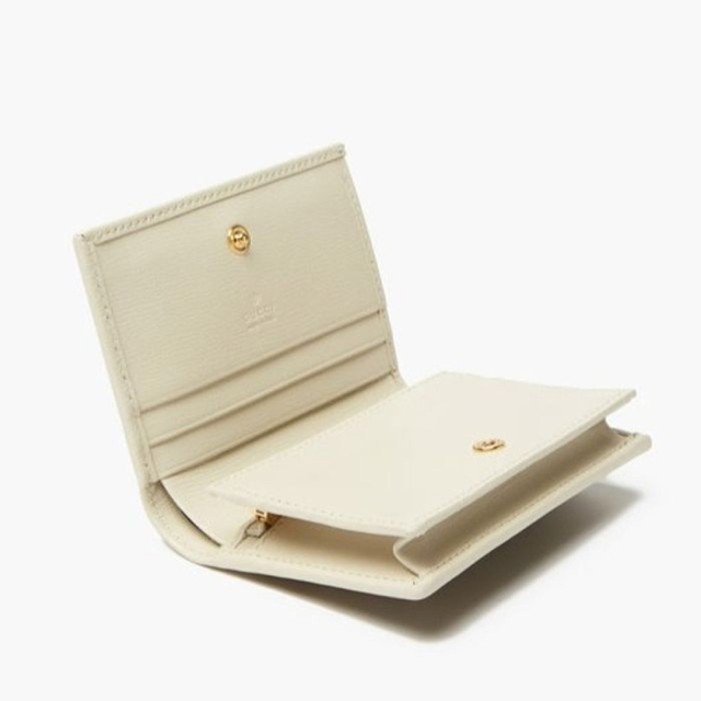 新品未使用タグ付き GUCCI グッチ 二つ折り財布 財布 新品未使用タグ付き GUCCI グッチ 二つ折り財布 財布