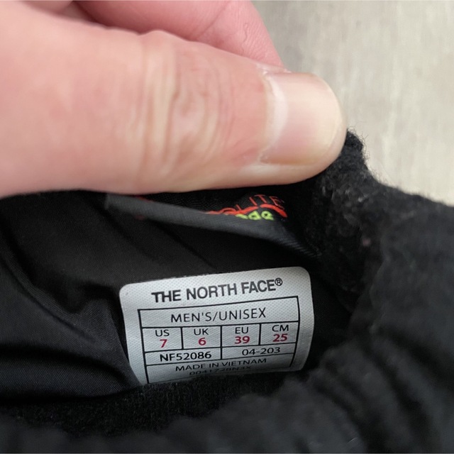 THE NORTH FACE(ザノースフェイス)の【ザノースフェイス】ヌプシトラクションライトモック 冬靴 美品 灰色 25.0 メンズの靴/シューズ(スリッポン/モカシン)の商品写真