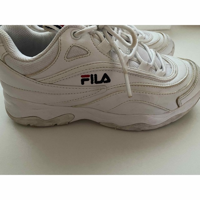 FILA(フィラ)のフィラ　スニーカー　白 レディースの靴/シューズ(スニーカー)の商品写真