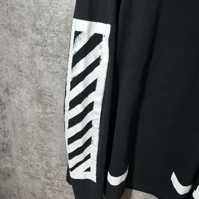 OFF-WHITE(オフホワイト)の[大人気]　オフホワイト　ロングTシャツ　背面ビックプリント◎　存在感◎　レア◎ メンズのトップス(Tシャツ/カットソー(七分/長袖))の商品写真