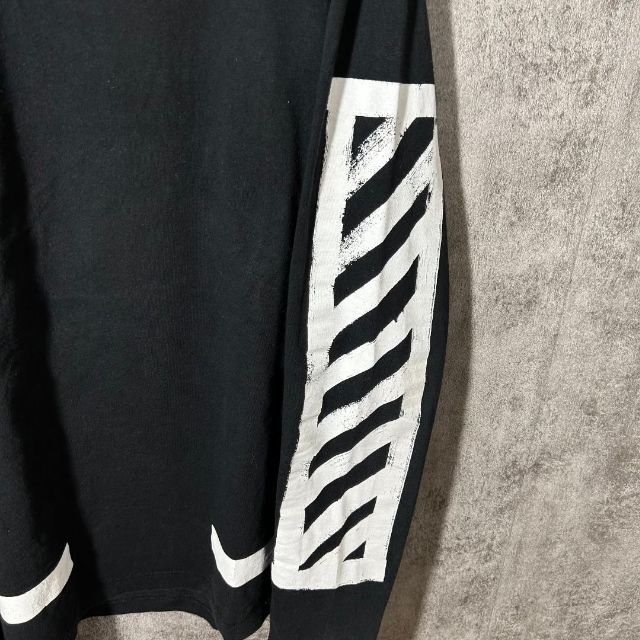 OFF-WHITE(オフホワイト)の[大人気]　オフホワイト　ロングTシャツ　背面ビックプリント◎　存在感◎　レア◎ メンズのトップス(Tシャツ/カットソー(七分/長袖))の商品写真