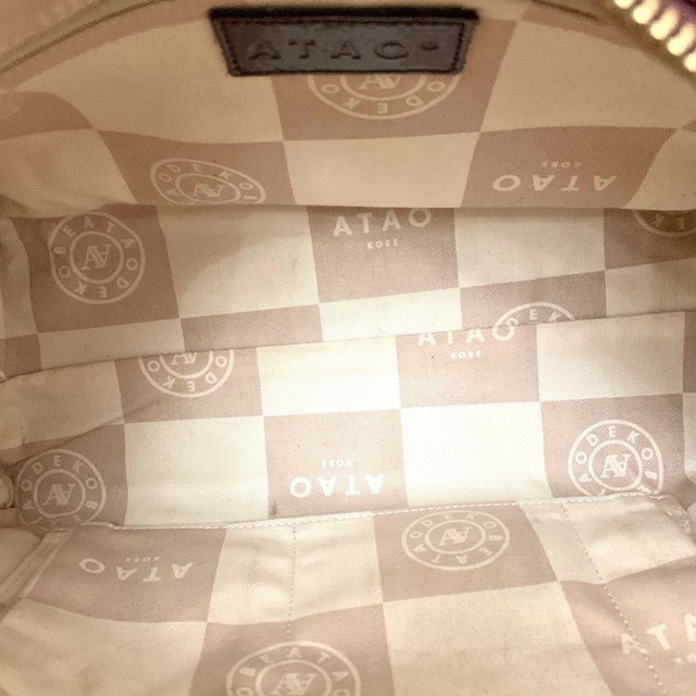 ATAO(アタオ)のATAO パテントレザー　バッグ　トート　ハンド　エナメル　ゴールド レディースのバッグ(トートバッグ)の商品写真