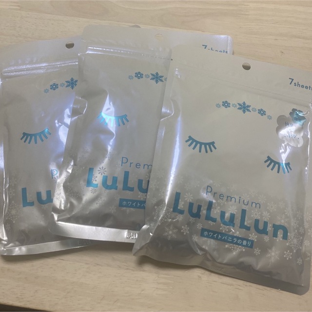 LuLuLun(ルルルン)のlululun ルルルン　プレミアム　ホワイトバニラの香り　7枚×３個セット コスメ/美容のスキンケア/基礎化粧品(パック/フェイスマスク)の商品写真