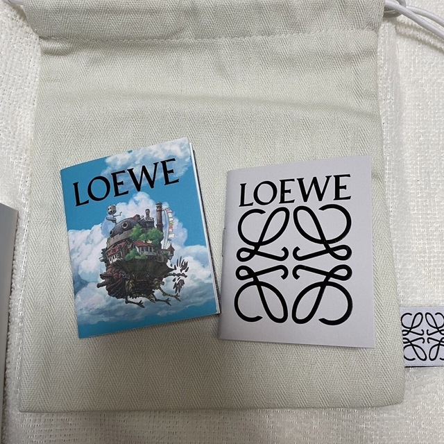 LOEWE(ロエベ)のロエベ LOEWE ハウルの動く城 コンパクトジップウォレット カルシファー 青 レディースのファッション小物(財布)の商品写真