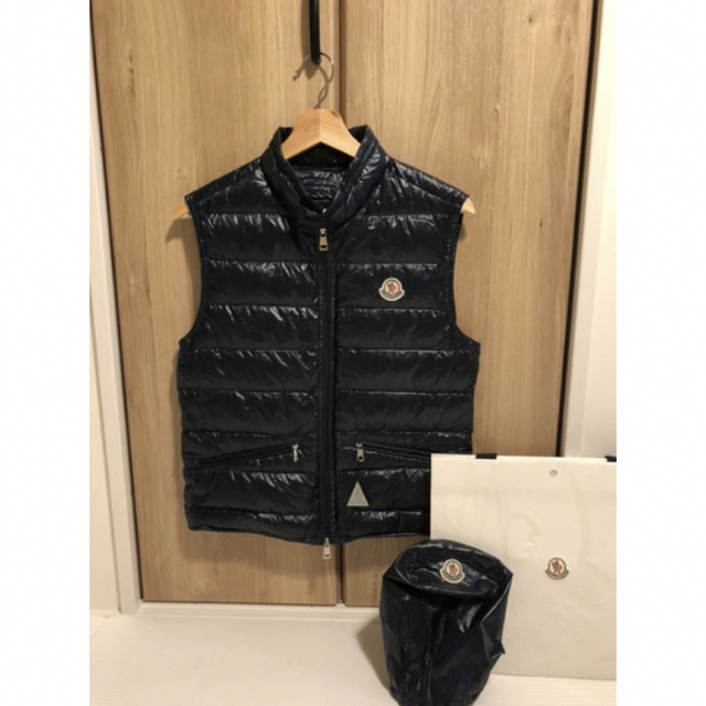期間限定特価!☆メーカー価格より60%OFF! 状態良好☆ MONCLER gui