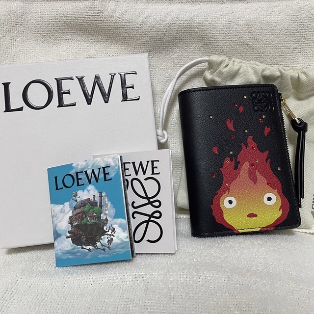 LOEWE(ロエベ)のロエベ LOEWE ハウルの動く城 バッグ ストラップ カルシファー 財布 黒 レディースのファッション小物(財布)の商品写真